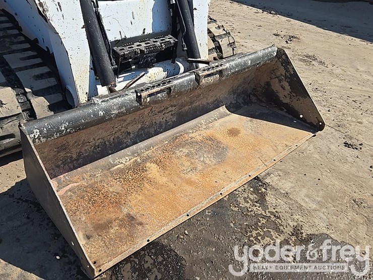 2019-bobcat-t590-image-10