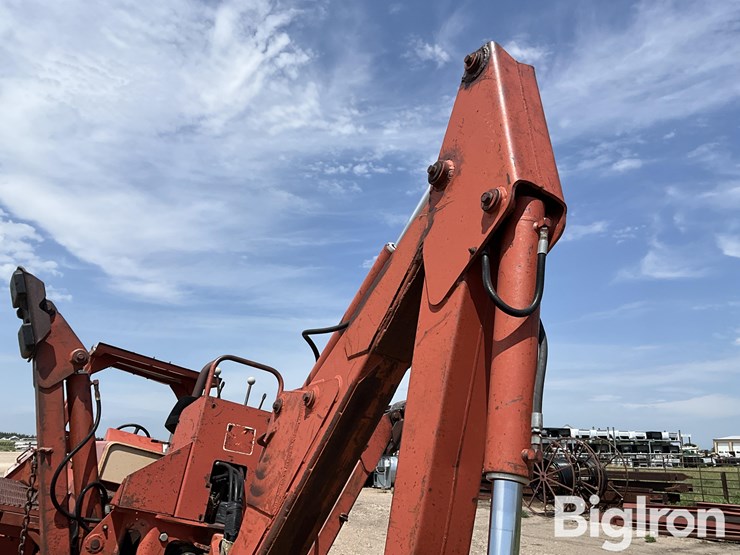 ditch-witch-r100-image-12