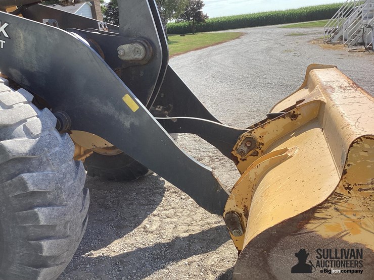2012-deere-444k-image-13