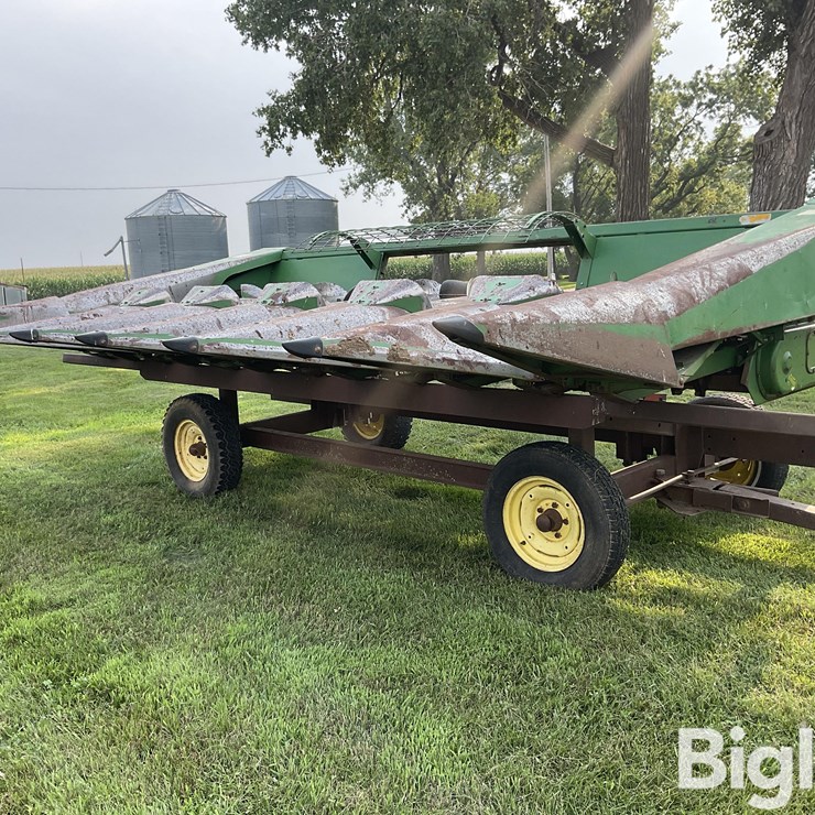 JOHN DEERE 643