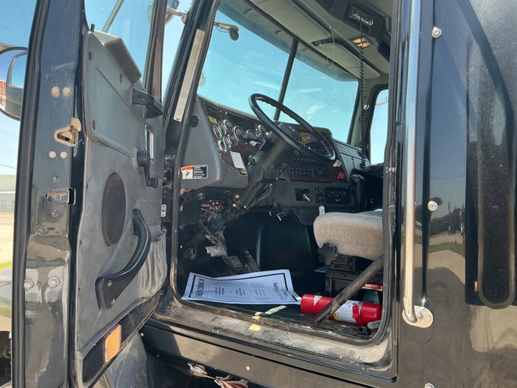 2012-western-star-4900-image-15