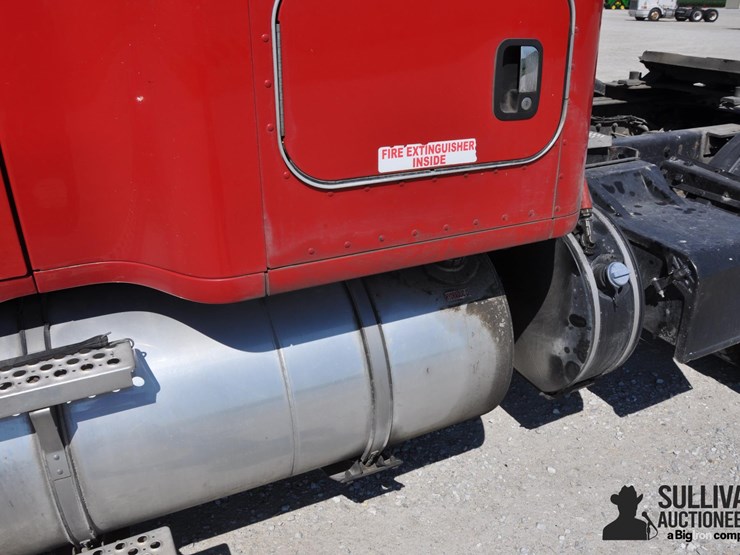 2019-kenworth-t680-image-18