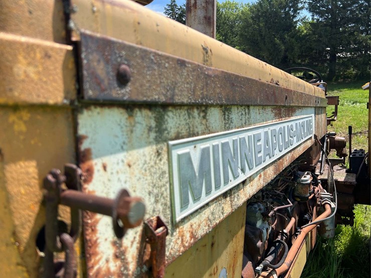 minneapolis-moline-g1000-image-13