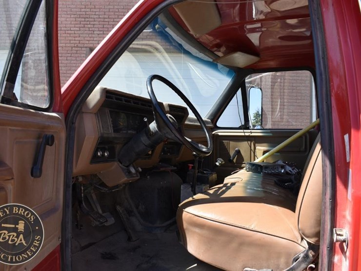 1989-ford-f800-image-22