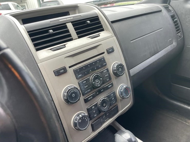 2009-ford-escape-xlt-image-17