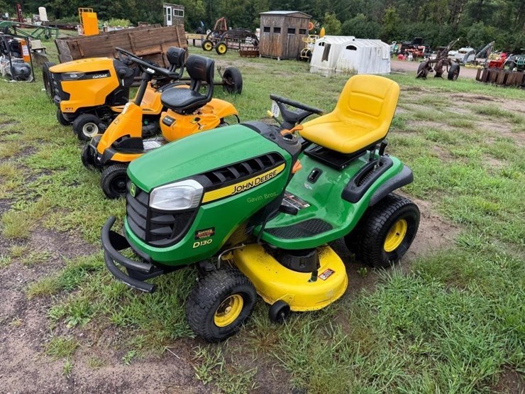 john-deere-d130-image-4