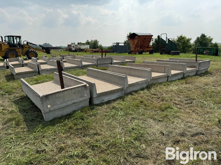 concrete-h-bunks-image-4
