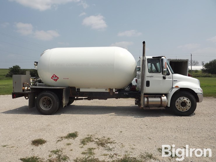 2011-international-durastar-4300-image-4