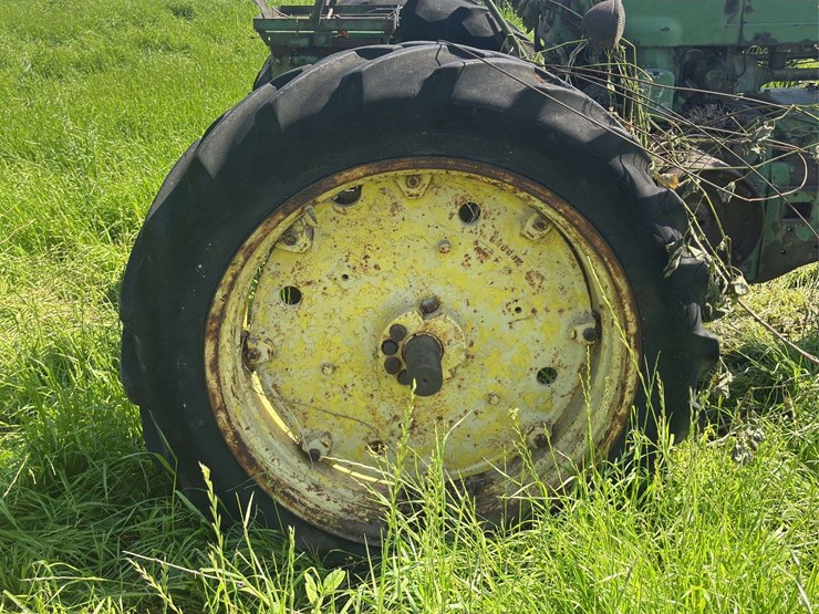 john-deere-70-image-28