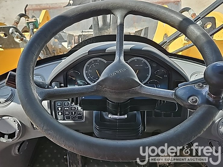 2014-volvo-l110h-image-70