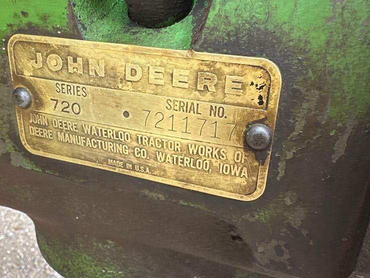 john-deere-720-image-6