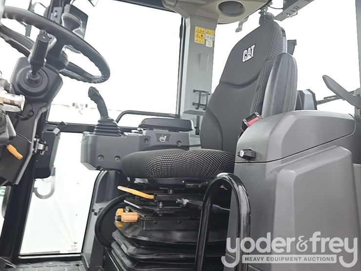2023-caterpillar-908-image-37