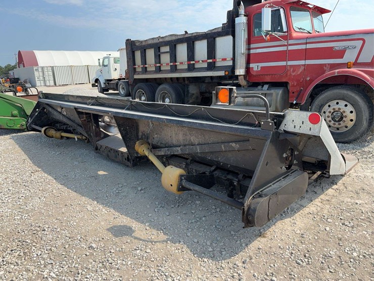 1998-gleaner-r62-image-11