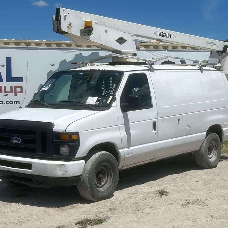2008 FORD E350
