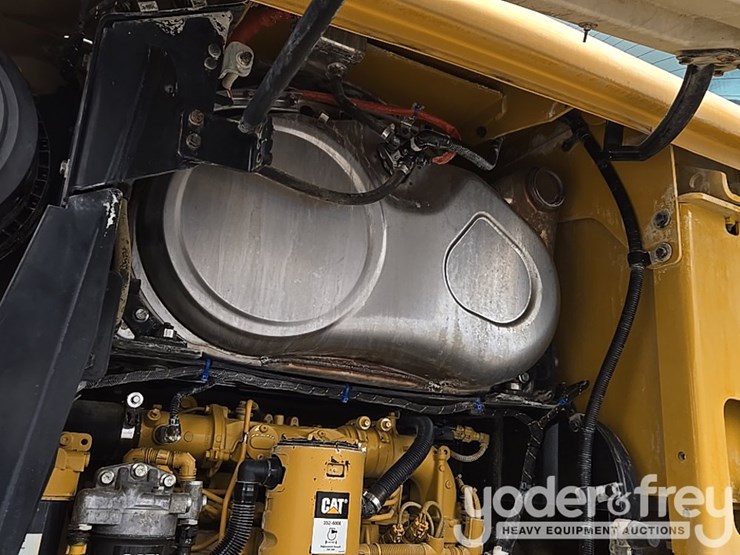 2018-caterpillar-926m-image-31