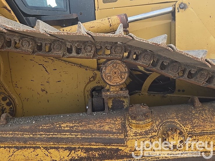 2008-caterpillar-d6n-lgp-image-21