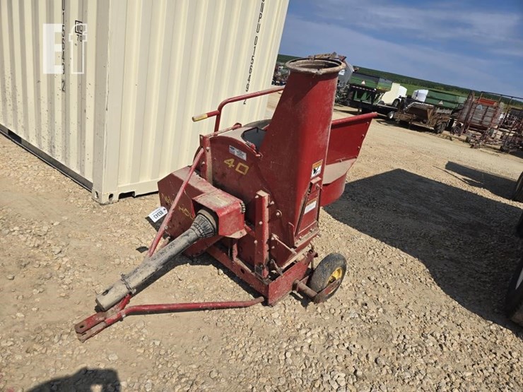 new-holland-40-image-1