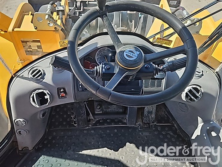 2017-volvo-l110h-image-67