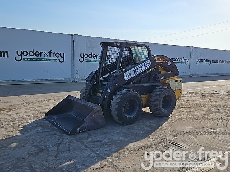 2020-new-holland-l234-image-2