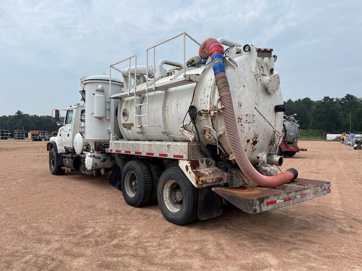 1995-ford-l9000-image-14