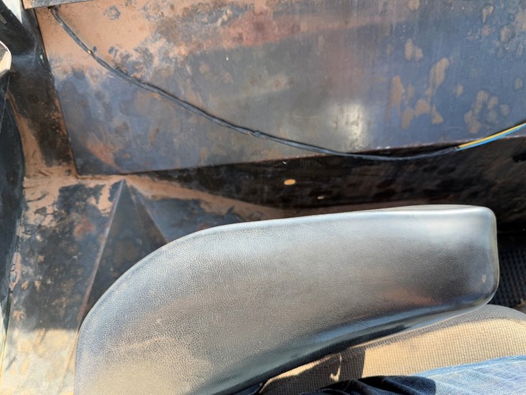 john-deere-4240-image-20