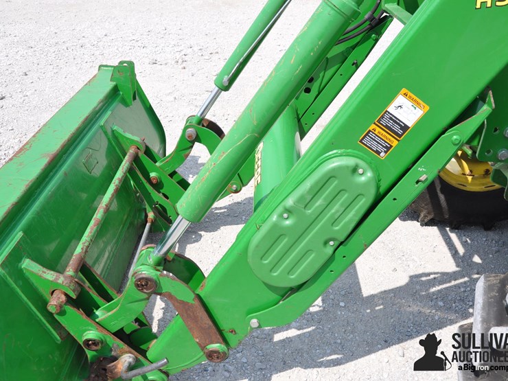 2015-john-deere-6130d-image-19