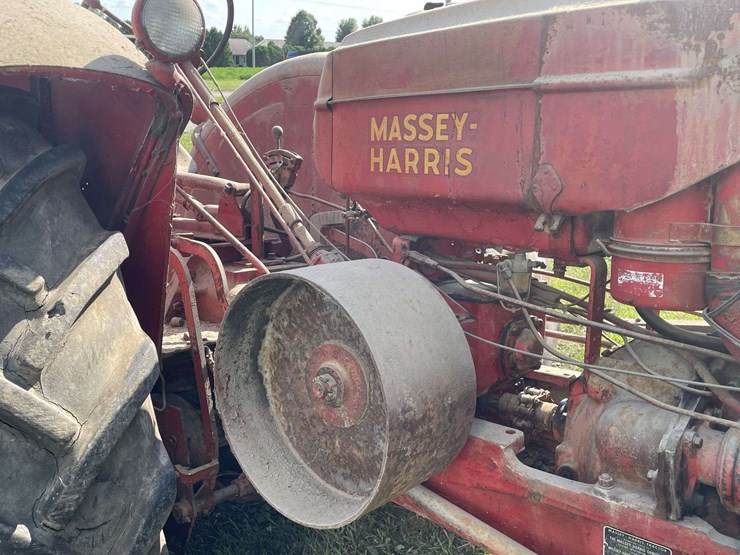 massey-harris-55-image-24