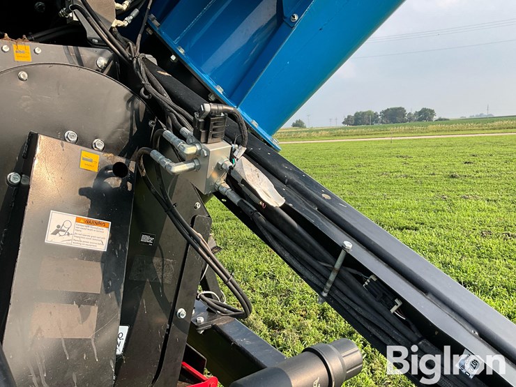 2017-kinze-1300-image-17