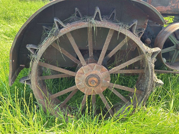 oliver-90-image-28