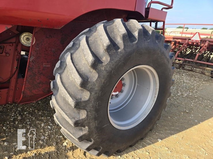 2000-case-ih-2388-image-15