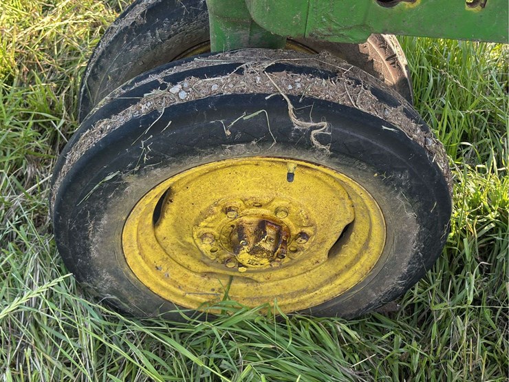 john-deere-model-b-image-14