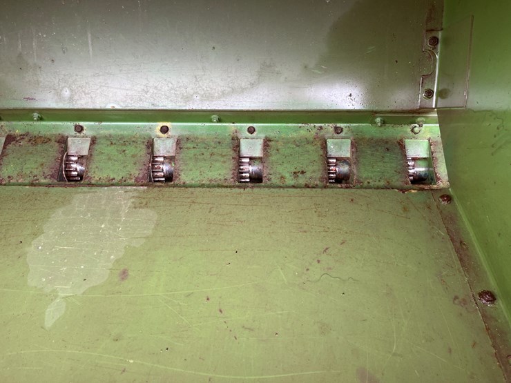 john-deere-8300-image-16