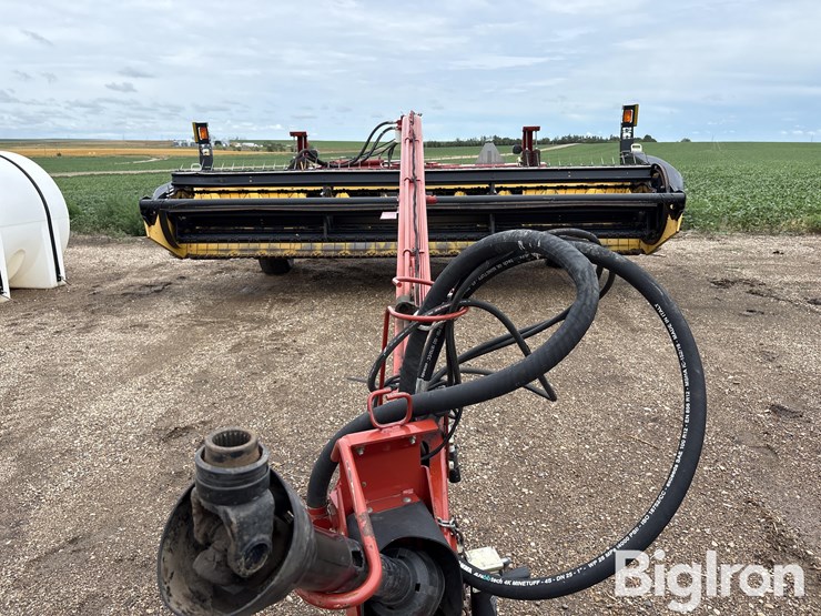 2014-new-holland-h7150-image-16