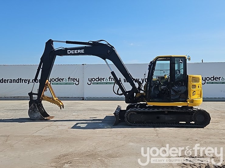 2015-deere-85g-image-3