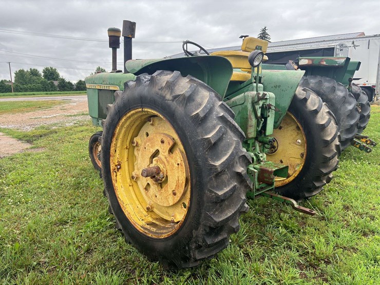john-deere-2510-image-3