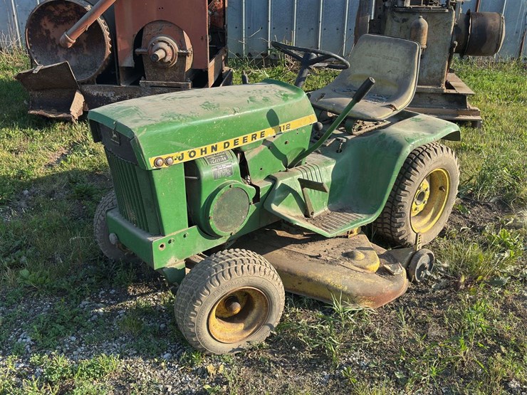john-deere-112-image-1