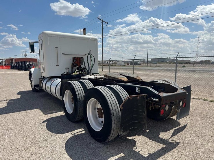 2007-peterbilt-379-image-6