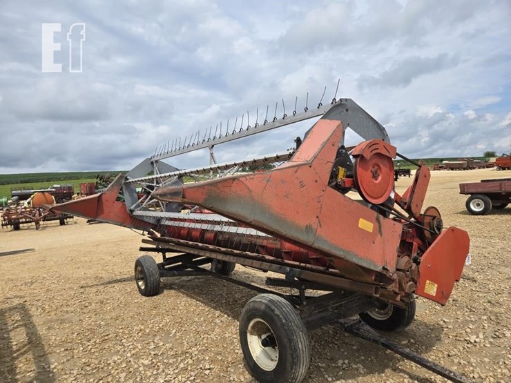 massey-ferguson-1859-image-1