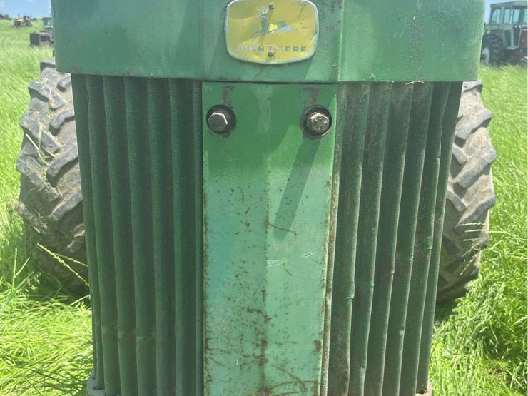 john-deere-720-image-9