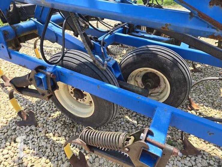 dmi-26'-field-cultivator-3777-image-10