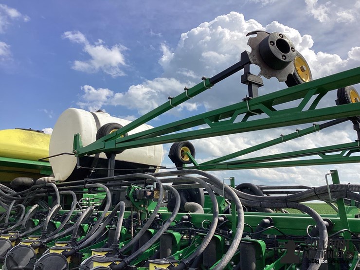 john-deere-db60-image-17