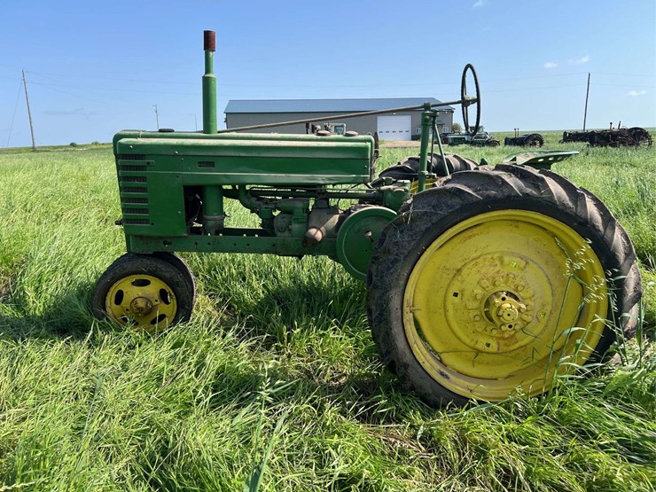 john-deere-h-image-2