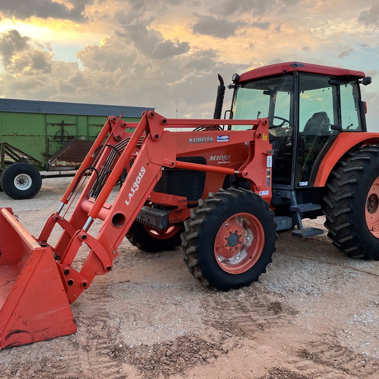 KUBOTA M105S