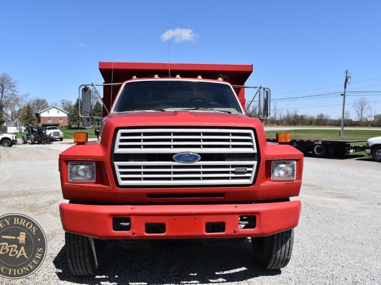 1989-ford-f800-image-16