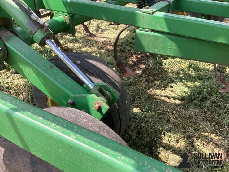 john-deere-985-image-13