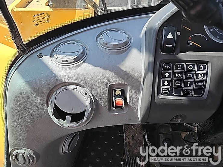 2014-volvo-l110h-image-71