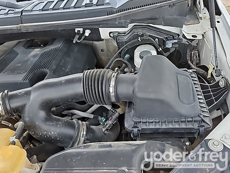 2018-ford-f150-xlt-image-30