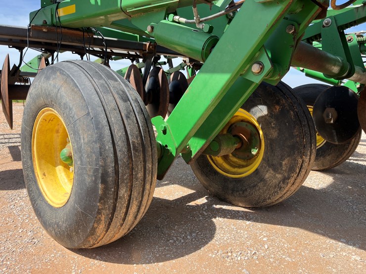 2009-john-deere-637-image-6