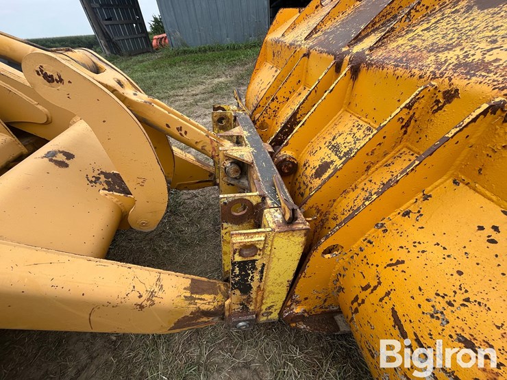 1985-deere-644c-image-16