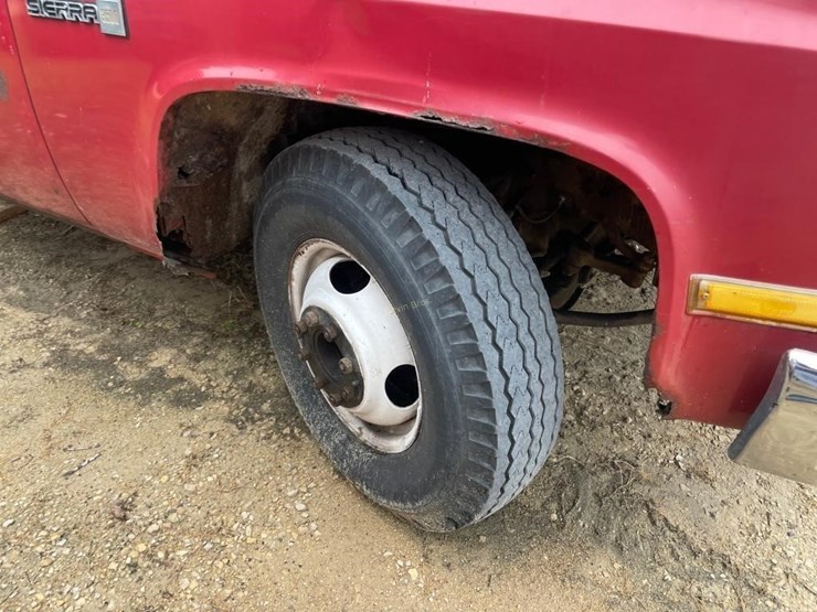 1982-gmc-sierra-3500-image-5